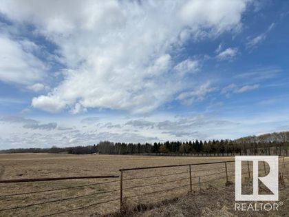 Photo 12 at 4510 Meridian Street SW, Edmonton South East, Edmonton