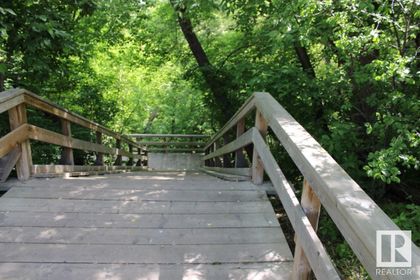 Photo 4 at 9109 98 Street NW, Mill Creek Ravine South, Edmonton