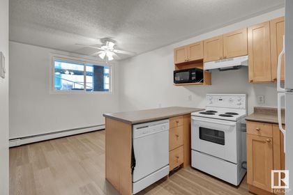 Photo 6 at 6 - 11008 124 Street NW, Westmount, Edmonton