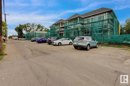 Photo 17 at 6 - 11008 124 Street NW, Westmount, Edmonton