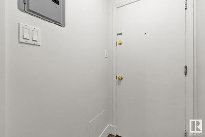 Photo 18 at 6 - 11008 124 Street NW, Westmount, Edmonton