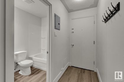 Photo 20 at 6 - 11008 124 Street NW, Westmount, Edmonton