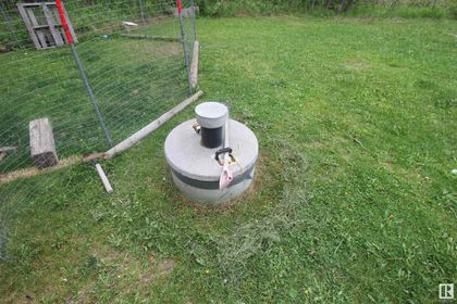 Photo 3 at 53513 Rge Rd 35, Greentree Estates, Rural Lac Ste. Anne County