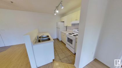 Photo 4 at 22 - 10331 106 Street NW, Downtown, Edmonton