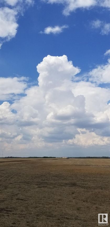 Photo 7 at 2503 227 Avenue NW, Rural North East Horse Hills, Edmonton