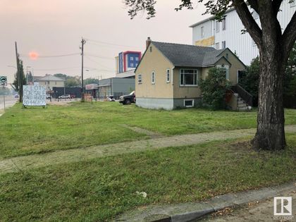 Photo 3 at 11206 85 Street NW, Parkdale, Edmonton