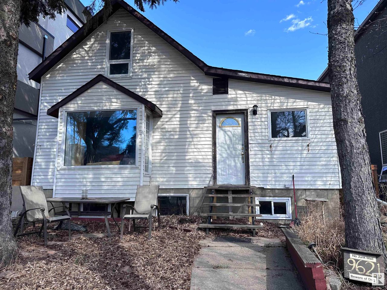 9621 101 Street NW, Rossdale, Edmonton by The Esposito Team 9621 101 Street NW, Rossdale, Edmonton