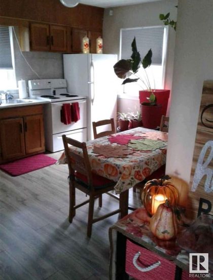 Photo 8 at 11932 62 Street NW, Montrose, Edmonton