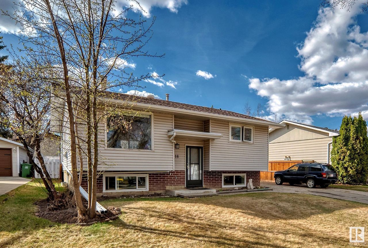 18 Farmstead Avenue, Forest Lawn (St. Albert), St. Albert (E4385394)