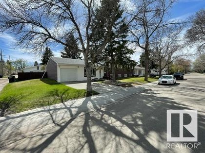 Photo 2 at 14617 106 Avenue NW, Grovenor, Edmonton