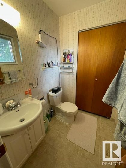 Photo 16 at 14617 106 Avenue NW, Grovenor, Edmonton