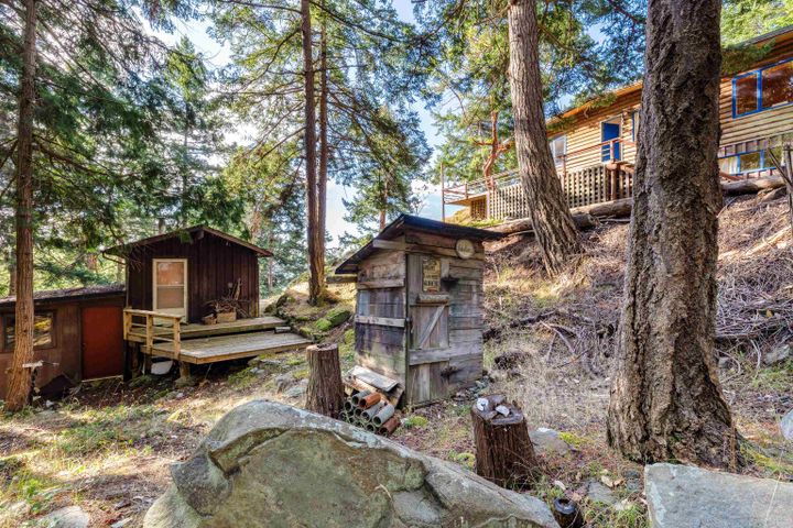 Photo 4 at 498 Marine Turnabout, Mayne Island, Islands-Van. & Gulf