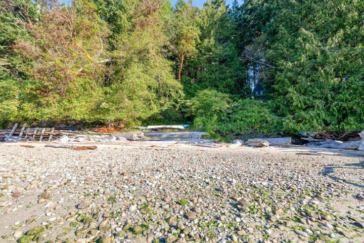 Photo 30 at 498 Marine Turnabout, Mayne Island, Islands-Van. & Gulf