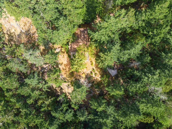 Photo 37 at 498 Marine Turnabout, Mayne Island, Islands-Van. & Gulf