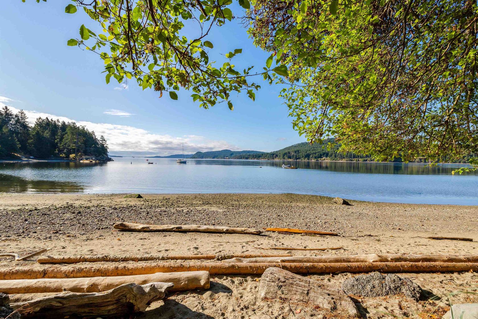 498 Marine Turnabout, Mayne Island, Islands-Van. & Gulf  by Brian Rhys | REALTOR® - Royal LePage Sussex 498 Marine Turnabout, Mayne Island, Islands-Van. & Gulf