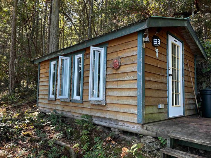 Photo 5 at 762 Ridge Road, Galiano Island, Islands-Van. & Gulf