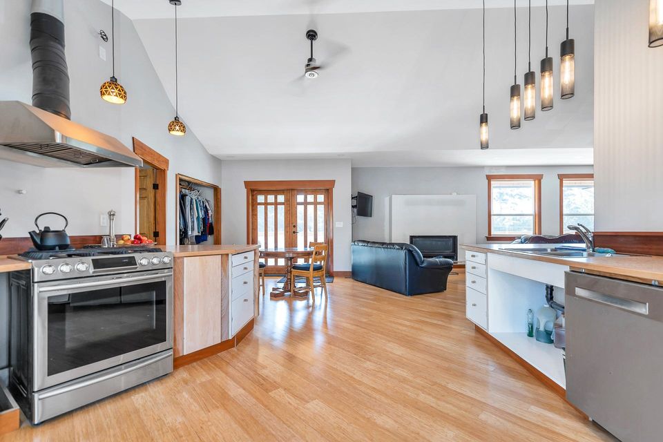 Photo 10 at 857 Bradner Road, Aberdeen, Abbotsford