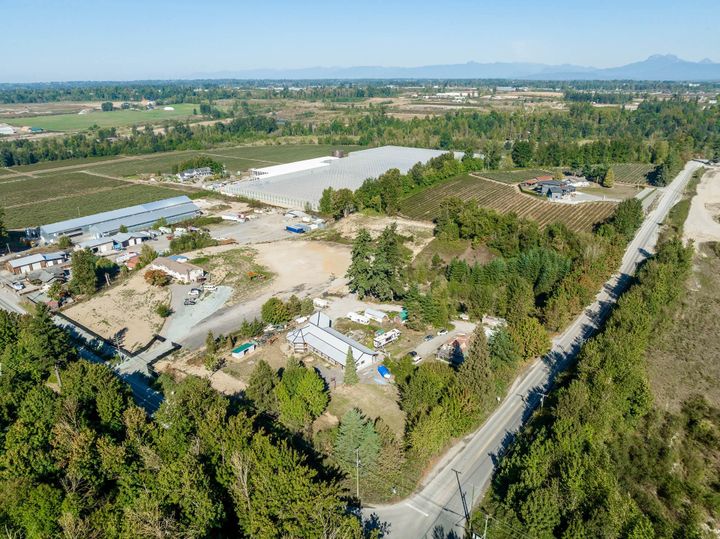 Photo 3 at 857 Bradner Road, Aberdeen, Abbotsford Photo 3 at 857 Bradner Road, Aberdeen, Abbotsford