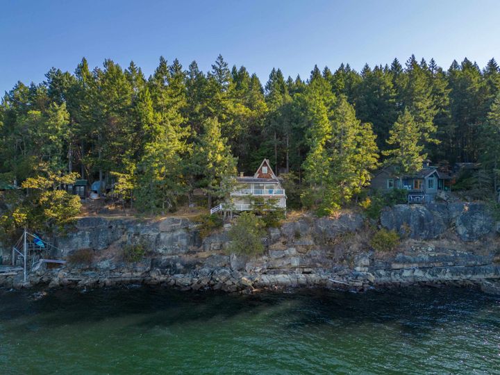 Photo 4 at 315 Deacon Lane, Galiano Island, Islands-Van. & Gulf
