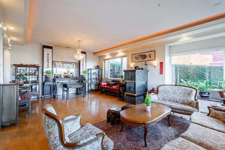 Photo 6 at 4723 Puget Drive, MacKenzie Heights, Vancouver West