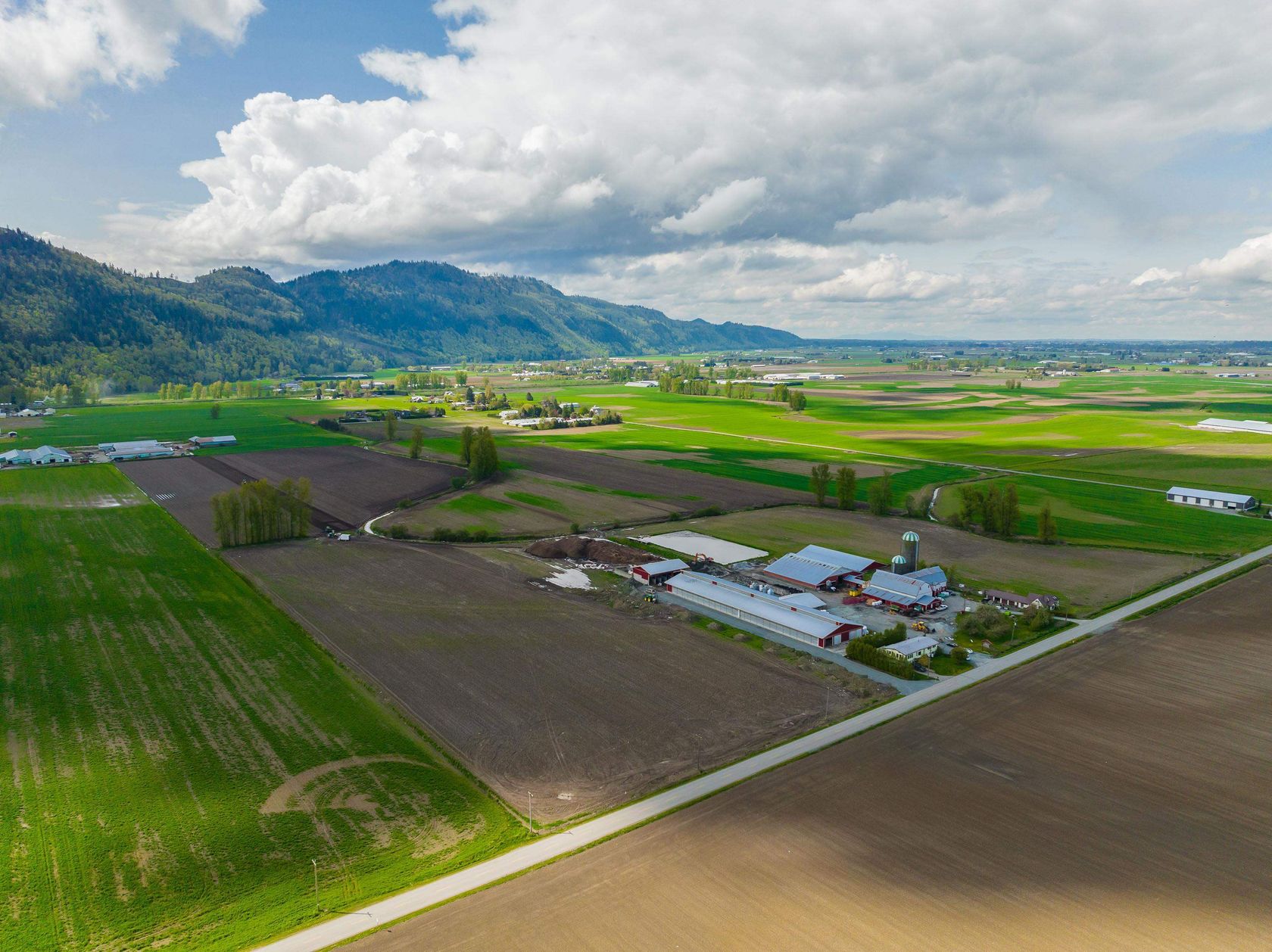 39464 Wells Line Road, Sumas Prairie, Abbotsford  by Tanis Sullivan Real Estate Advisor 39464 Wells Line Road, Sumas Prairie, Abbotsford