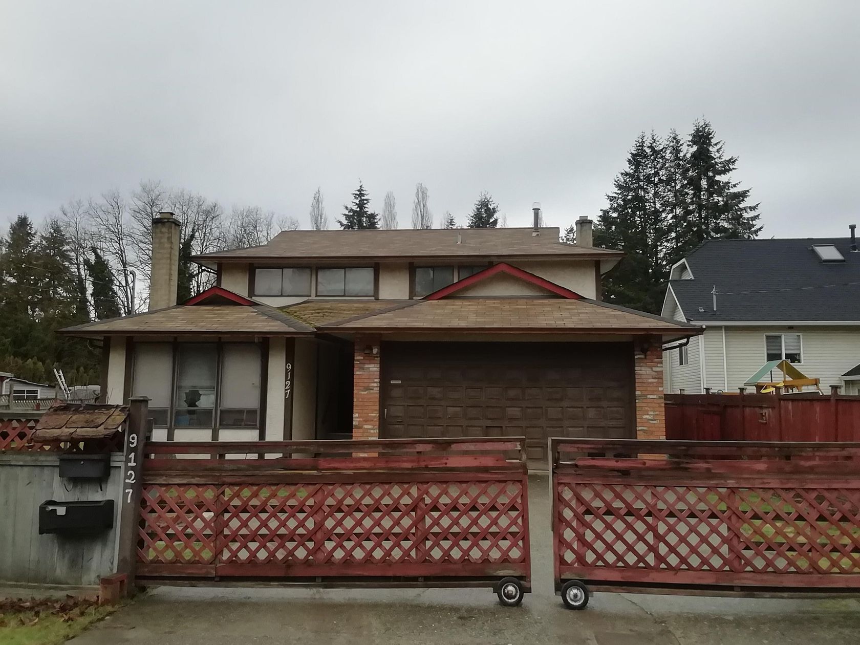 9127 149 Street, Bear Creek Green Timbers, Surrey photo 0 9127 149 Street, Bear Creek Green Timbers, Surrey photo 0