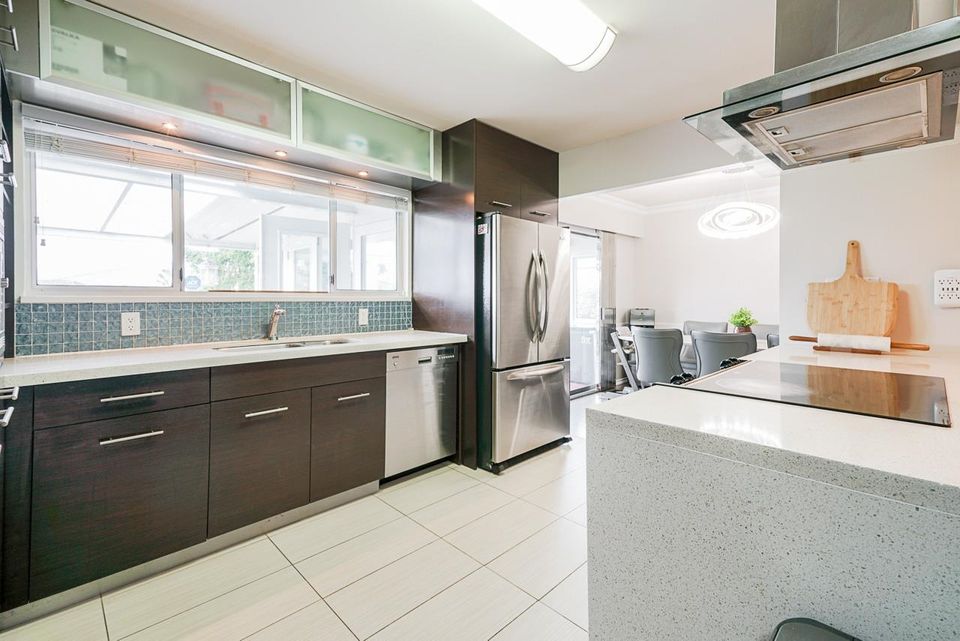 Photo 10 at 6025 Dickens Street, Upper Deer Lake, Burnaby South