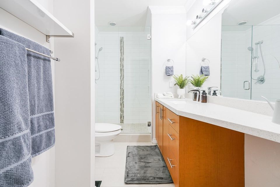 Photo 18 at 6025 Dickens Street, Upper Deer Lake, Burnaby South