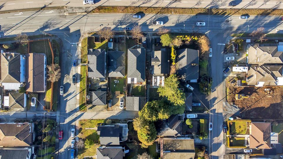 3705 Price Street4