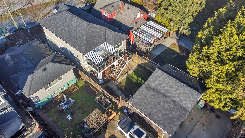 Photo 12 at 3705 Price Street, Central Park BS, Burnaby South