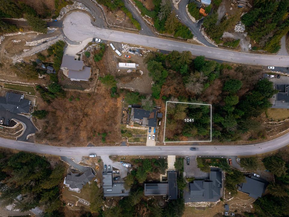 1041 Goat Ridge Drive2