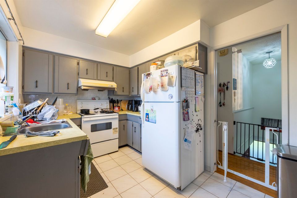 5555 Wallace Road3