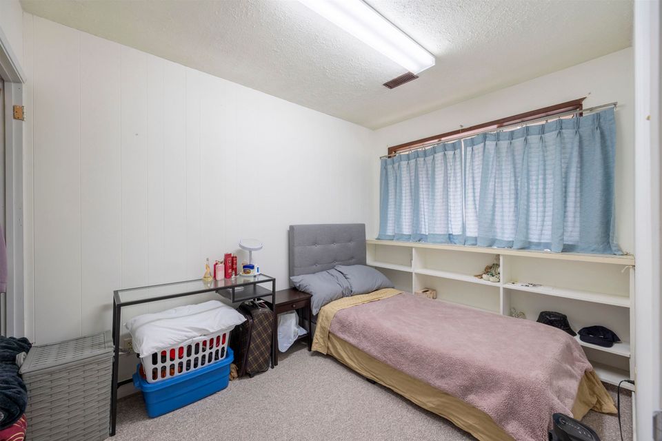 Photo 10 at 5555 Wallace Road, Steveston North, Richmond