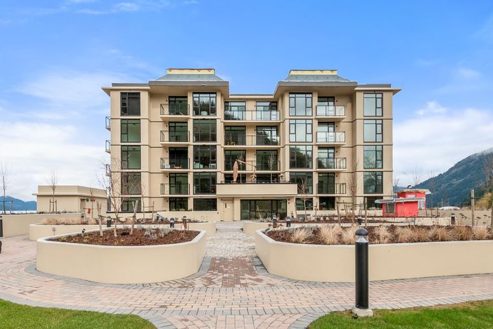 Photo 7 at 206 - 120 Esplanade Avenue, Harrison Hot Springs, Harrison Lake Photo 7 at 206 - 120 Esplanade Avenue, Harrison Hot Springs, Harrison Lake