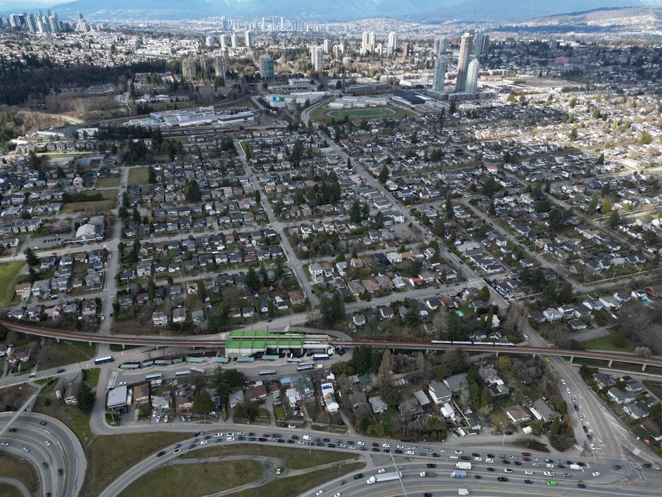 Photo 12 at 2121 Marine Way, Connaught Heights, New Westminster