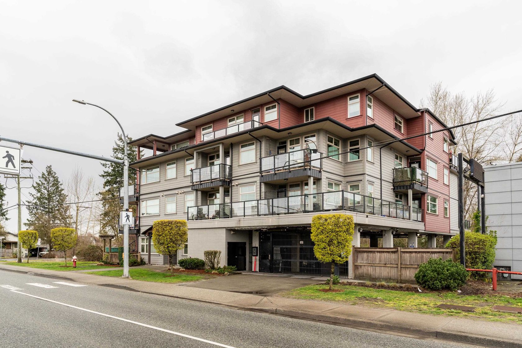 Photo 2 at 304 - 22858 Lougheed Highway, East Central, Maple Ridge