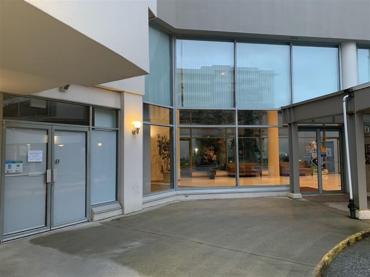 Photo 2 at 115 - 8240 Lansdowne Road, Brighouse, Richmond