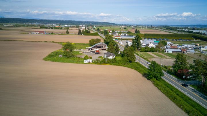Photo 8 at 9727 Ladner Trunk Road, East Delta, Ladner Photo 8 at 9727 Ladner Trunk Road, East Delta, Ladner