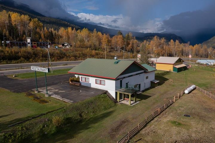 Photo 4 at 3838 East Avola Frtg Road, Out of Town