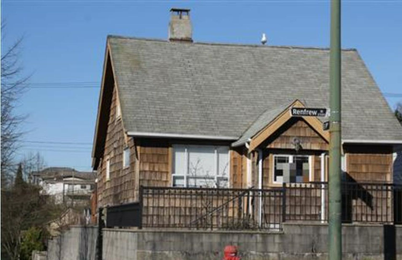 2387 Renfrew Street, Renfrew VE, Vancouver East photo number 2 2387 Renfrew Street, Renfrew VE, Vancouver East photo number 2