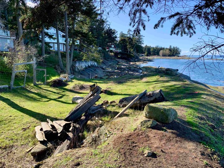 Photo 5 at 579 Bayview Drive, Mayne Island, Islands-Van. & Gulf