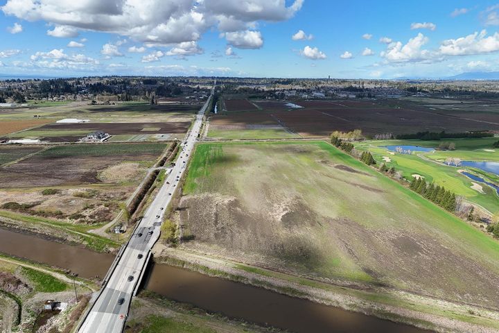Photo 4 at 6436 160 Street, Cloverdale BC, Cloverdale Photo 4 at 6436 160 Street, Cloverdale BC, Cloverdale