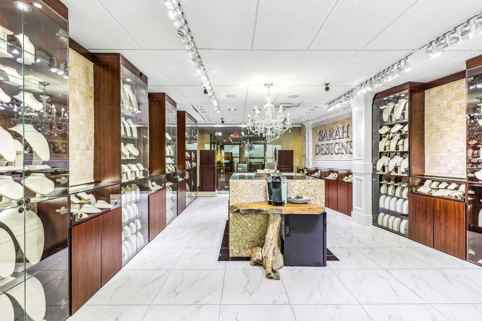 5230 - 4000 No. 3 Road, West Cambie, Richmond photo 5 5230 - 4000 No. 3 Road, West Cambie, Richmond photo 5