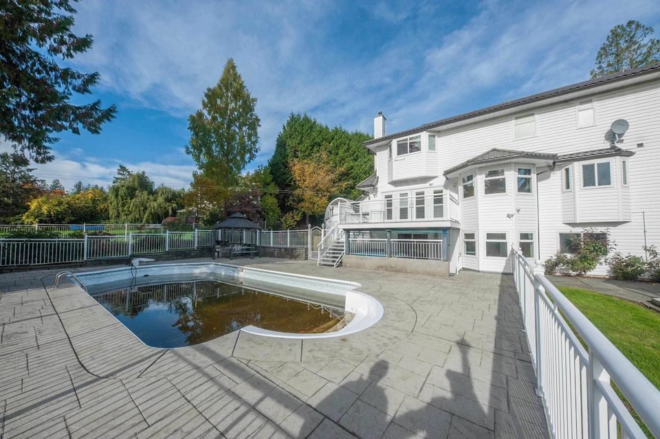 Photo 11 at 20478 69 Avenue, Willoughby Heights, Langley Photo 11 at 20478 69 Avenue, Willoughby Heights, Langley
