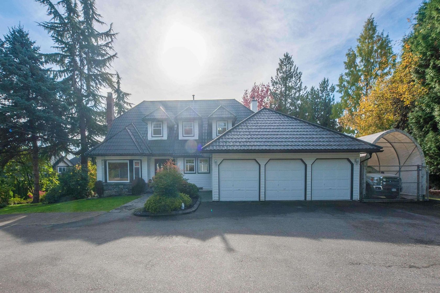 Photo 1 at 20478 69 Avenue, Willoughby Heights, Langley