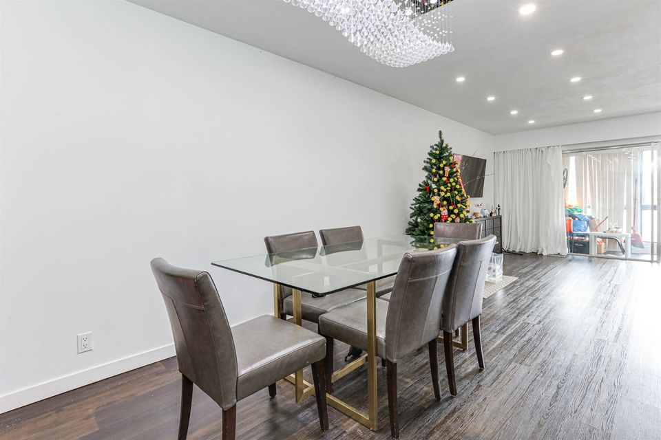 Photo 9 at 2611 E 48th Avenue, Killarney VE, Vancouver East