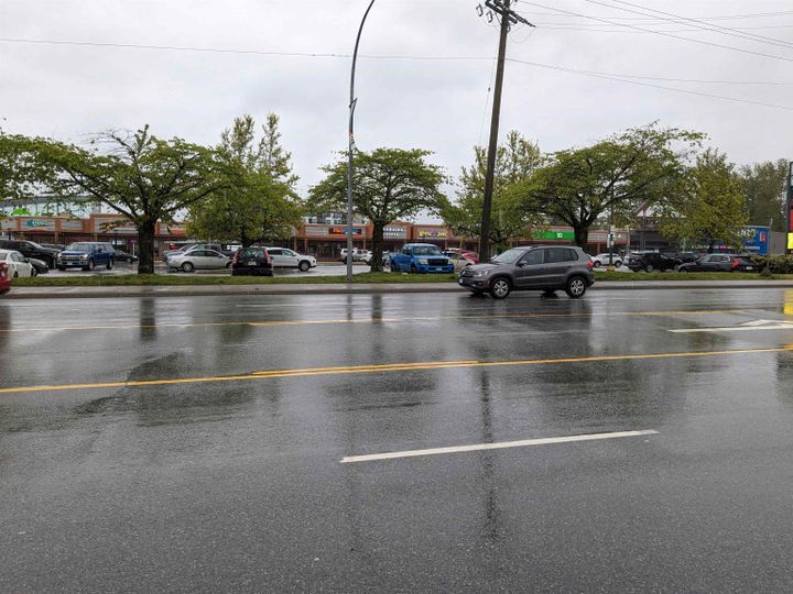 Photo 22 at 1 - 22722 Lougheed Highway, East Central, Maple Ridge