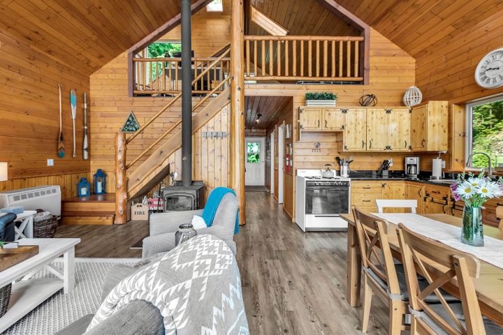 Photo 18 at 4 Christian Cove, North Meadows PI, Pitt Meadows Photo 18 at 4 Christian Cove, North Meadows PI, Pitt Meadows