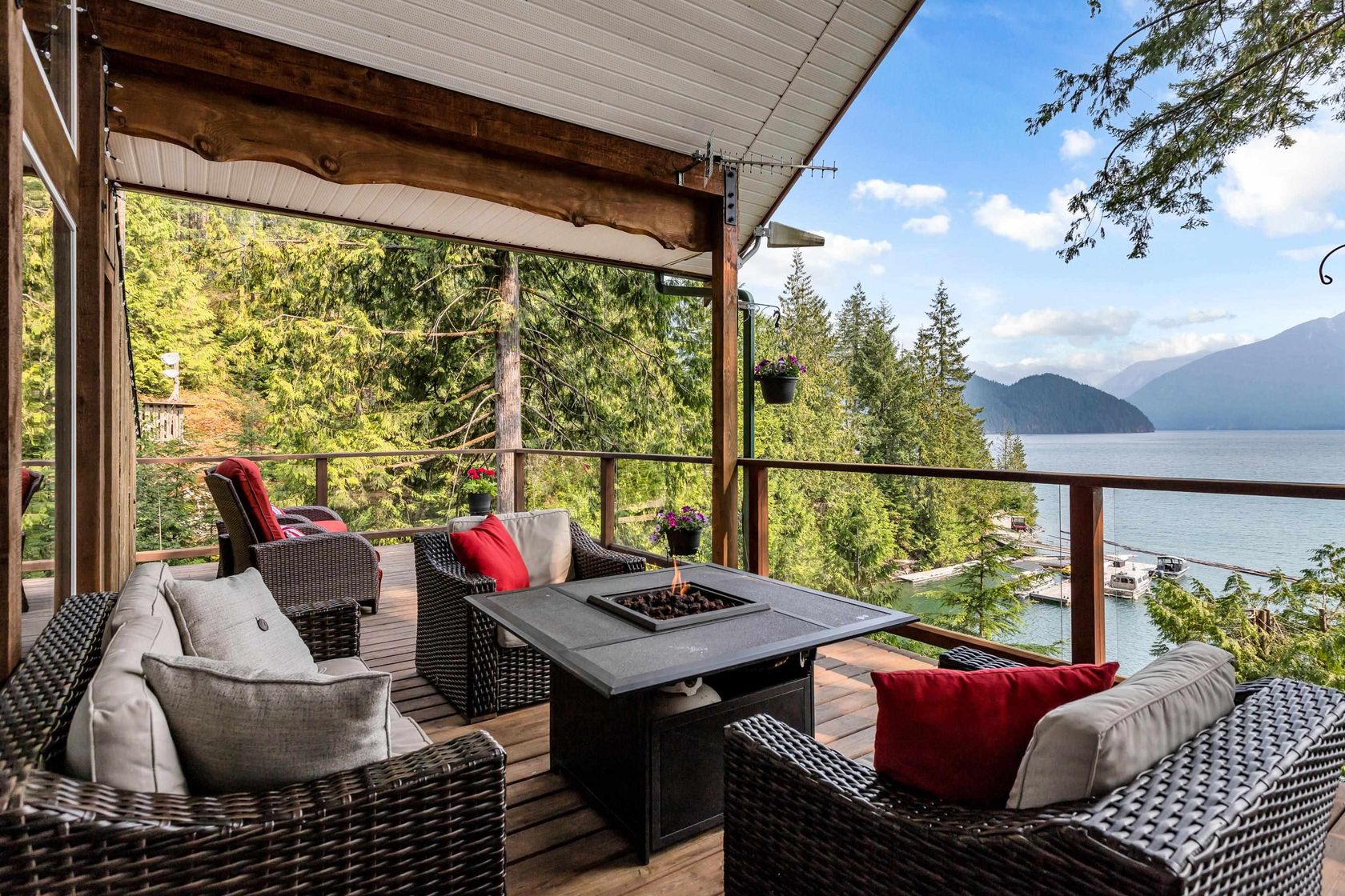 4 Christian Cove, North Meadows PI, Pitt Meadows  by Adil Dinani Real Estate Advisor 4 Christian Cove, North Meadows PI, Pitt Meadows