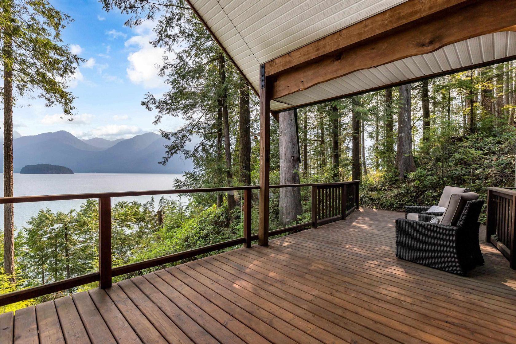 Photo 8 at 4 Christian Cove, North Meadows PI, Pitt Meadows Photo 8 at 4 Christian Cove, North Meadows PI, Pitt Meadows